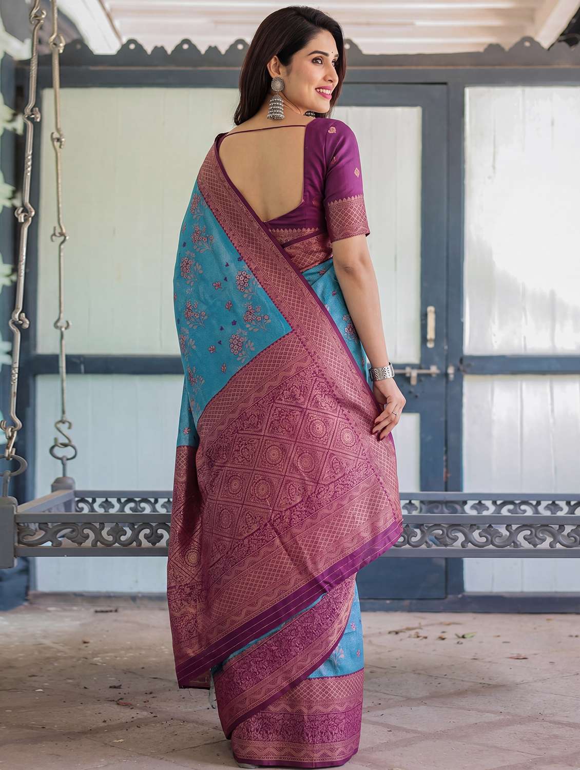 women self design banarasi saree with blouse - 22562947 -  Standard Image - 3