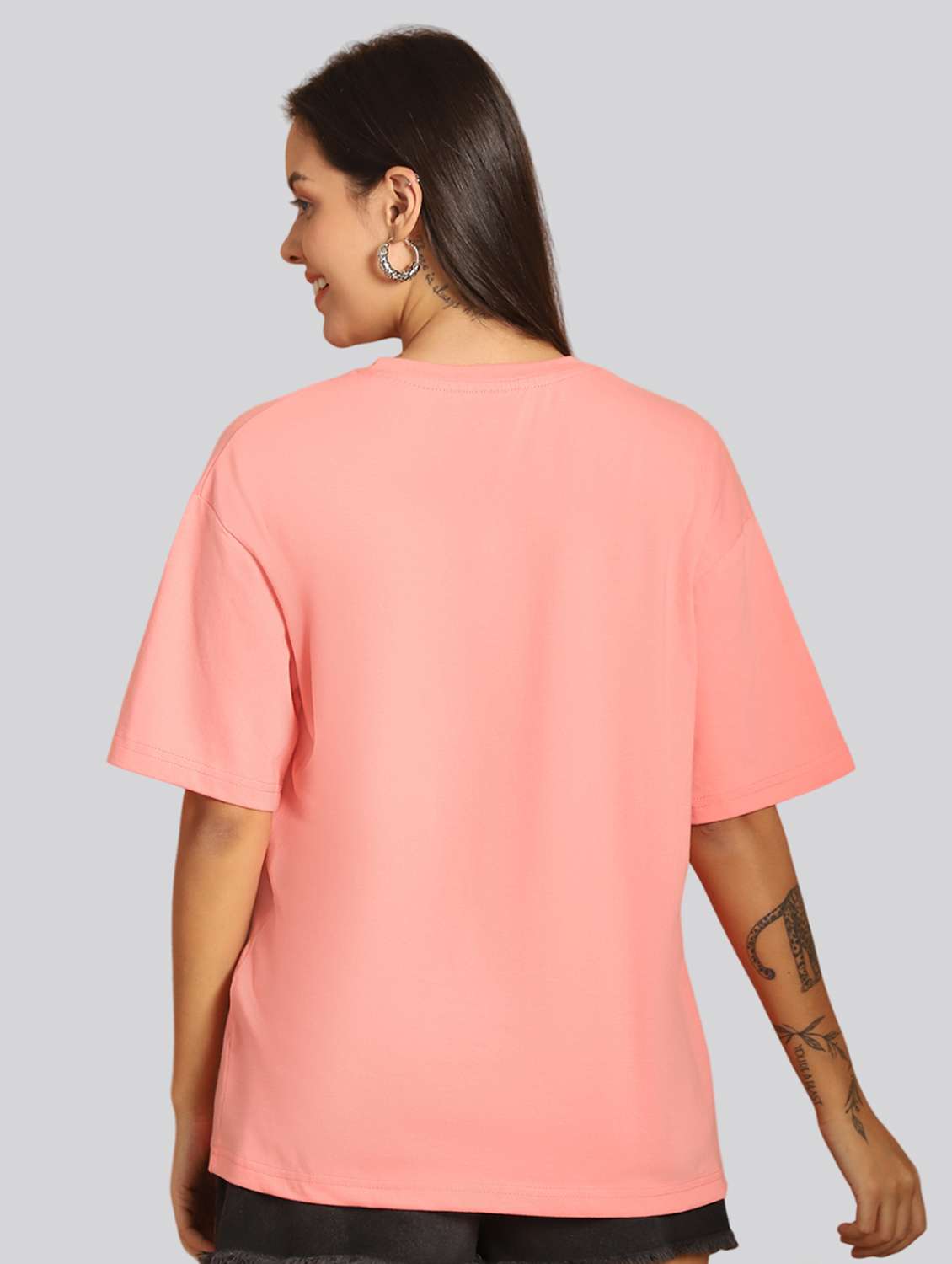 women printed short sleeves oversized t-shirt - 22563089 -  Standard Image - 3