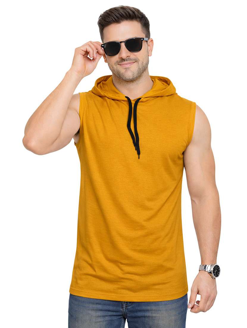 men solid sleeveless regular fit hooded t-shirt