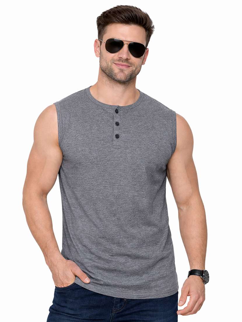 men solid sleeveless regular fit t-shirt