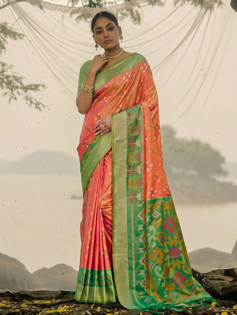 women self design pochampalli saree with blouse