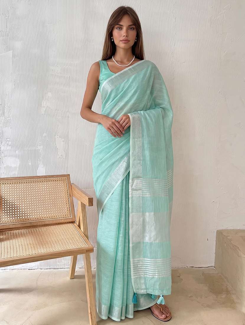 women solid with bordered saree with blouse