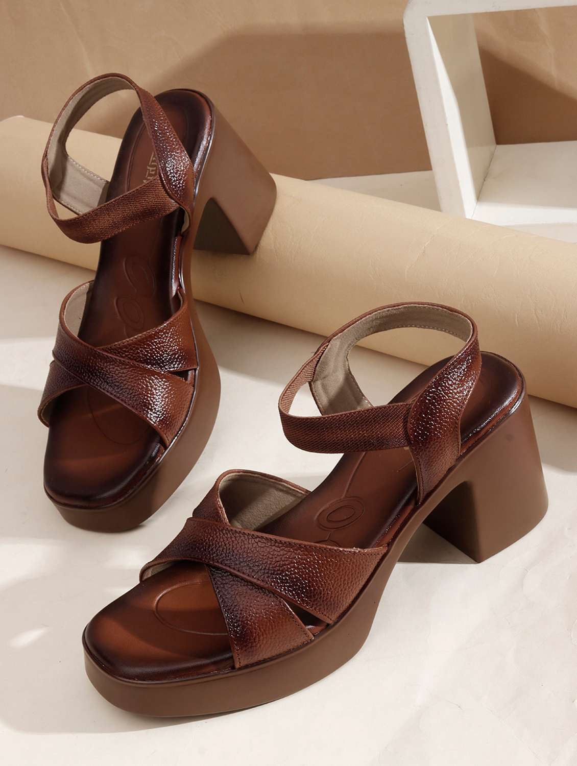 women solid ankle strap sandal