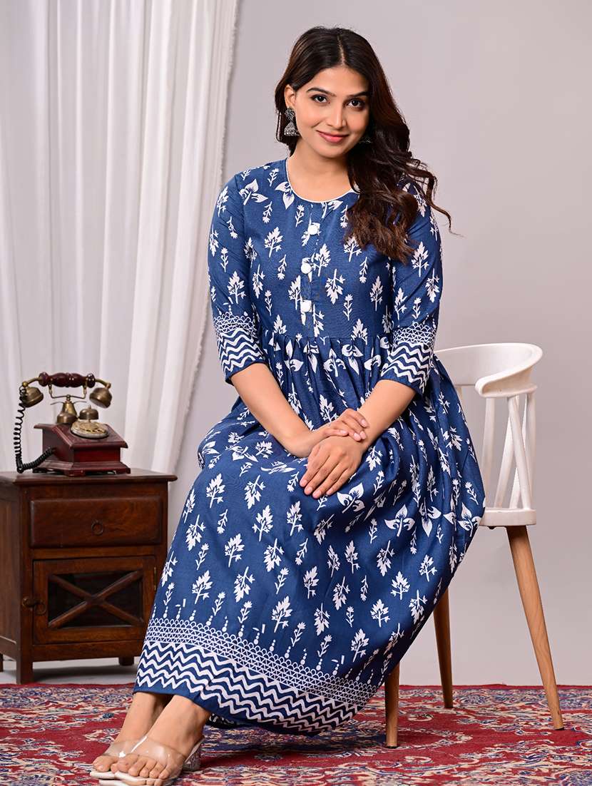 women printed three quarter sleeves flared dress - 22565280 -  Standard Image - 3