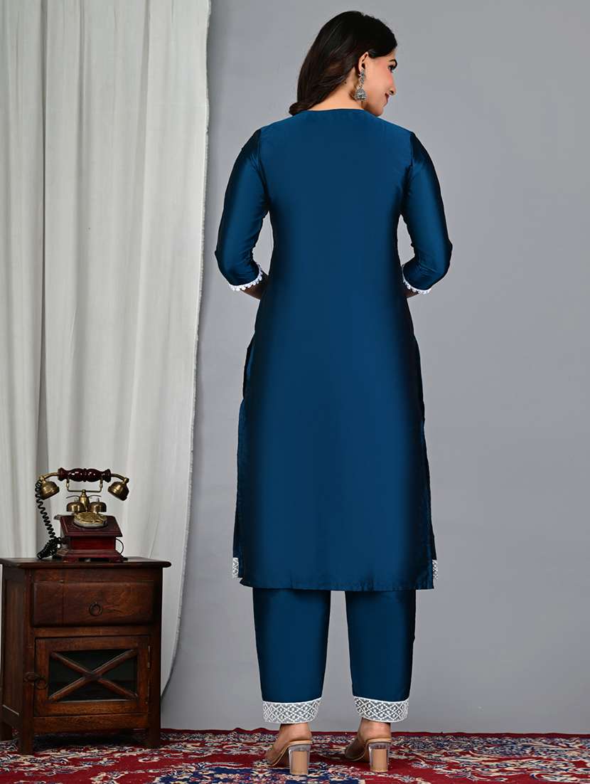 women embroidered three quarter sleeves kurta pant set with dupatta - 22565289 -  Standard Image - 3