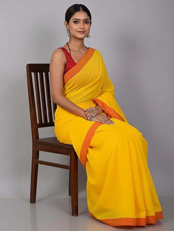 women solid with bordered handloom saree - 22565323 -  Standard Image - 3