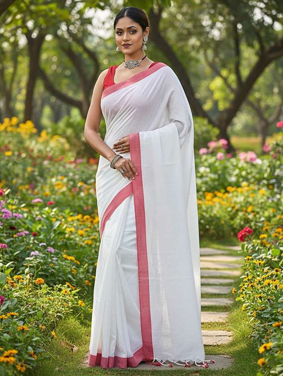women solid with bordered handloom saree