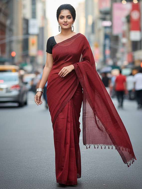 women solid handloom saree
