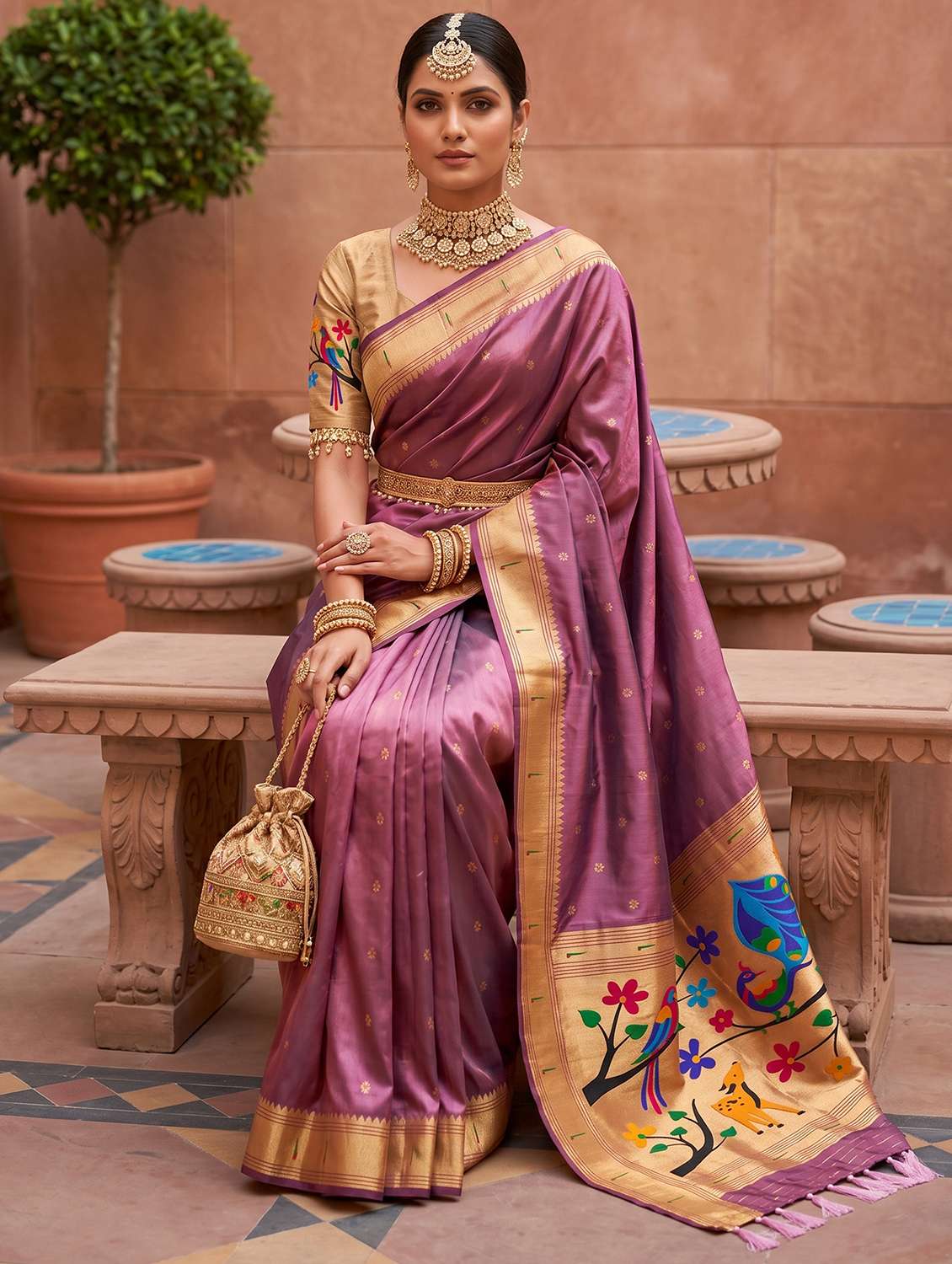 women self design paithani saree with blouse - 22565498 -  Standard Image - 3