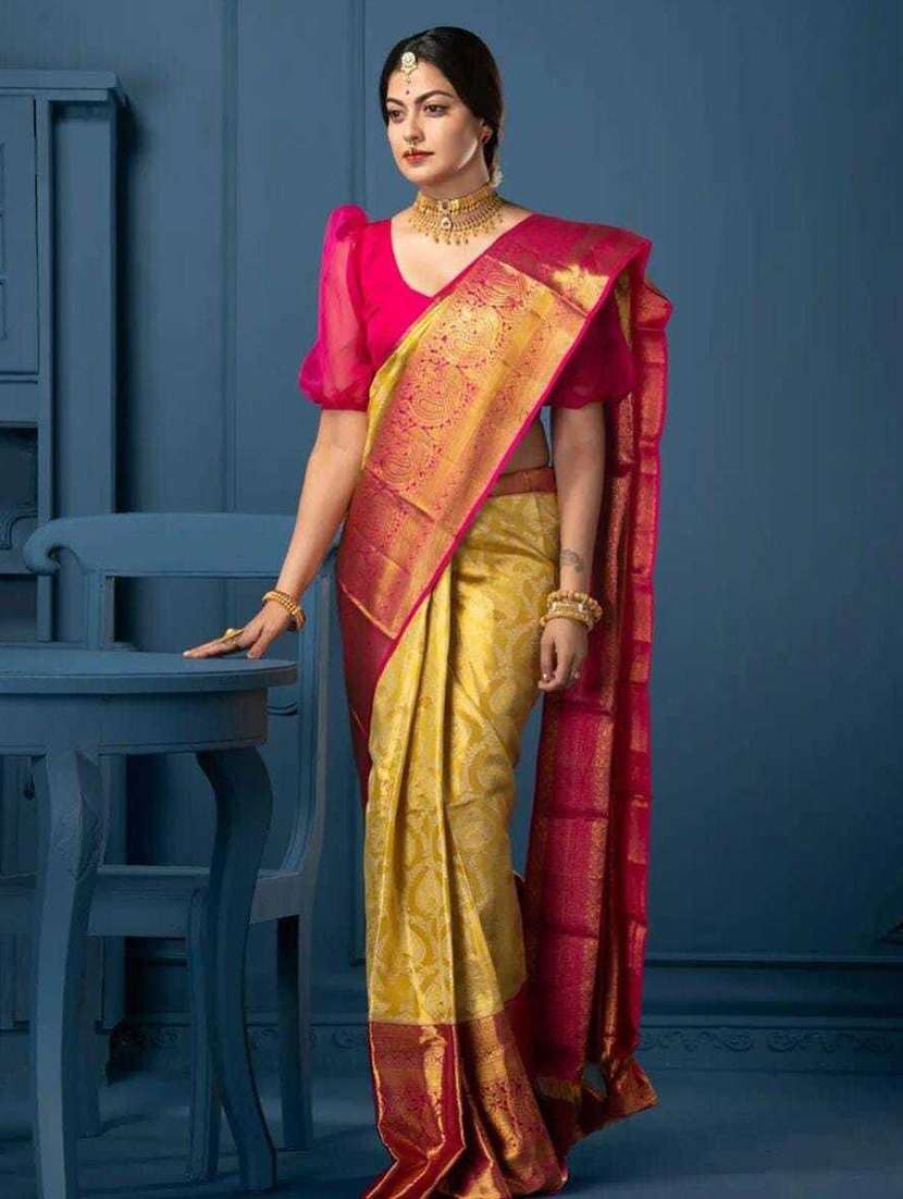 women self design banarasi saree
