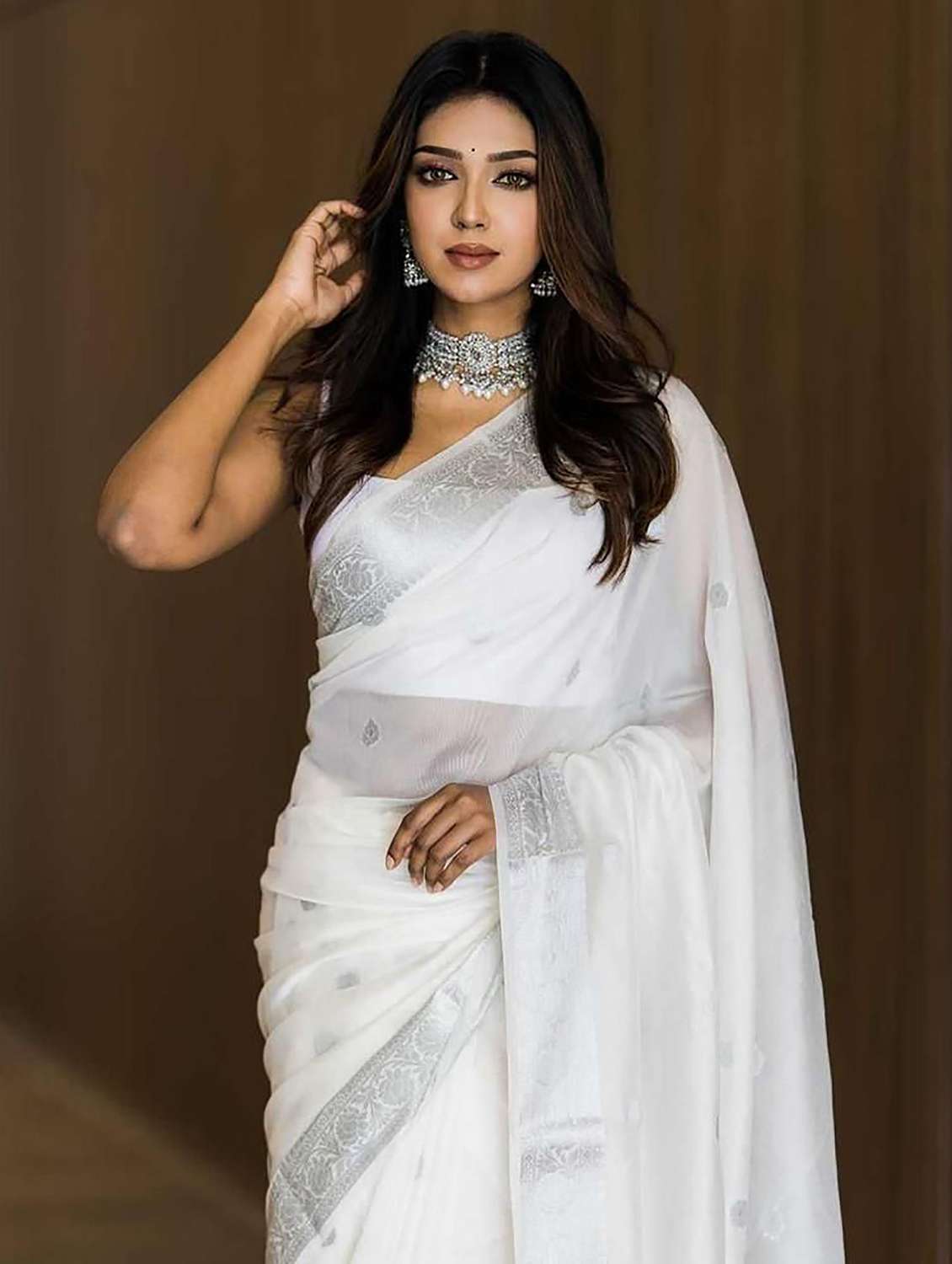 women self design bordered saree with blouse - 22565784 -  Standard Image - 3