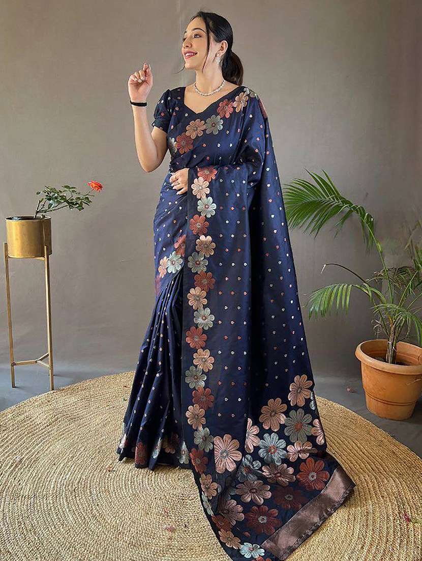 women self design banarasi saree