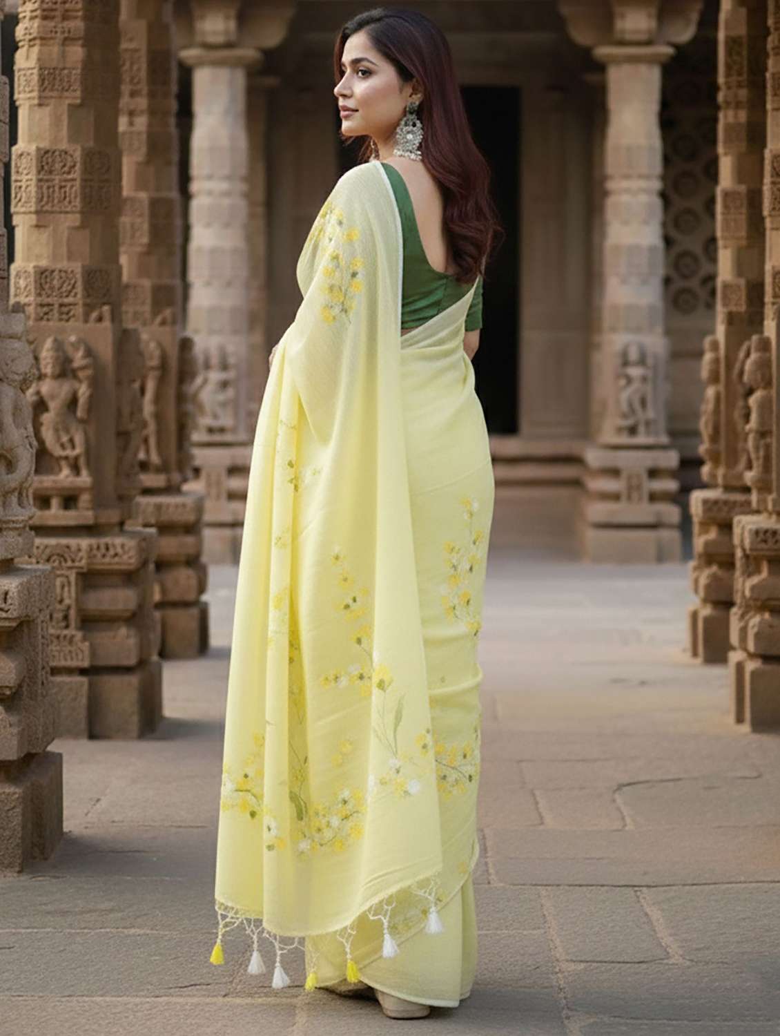 women printed casual wear saree with blouse - 22565919 -  Standard Image - 3