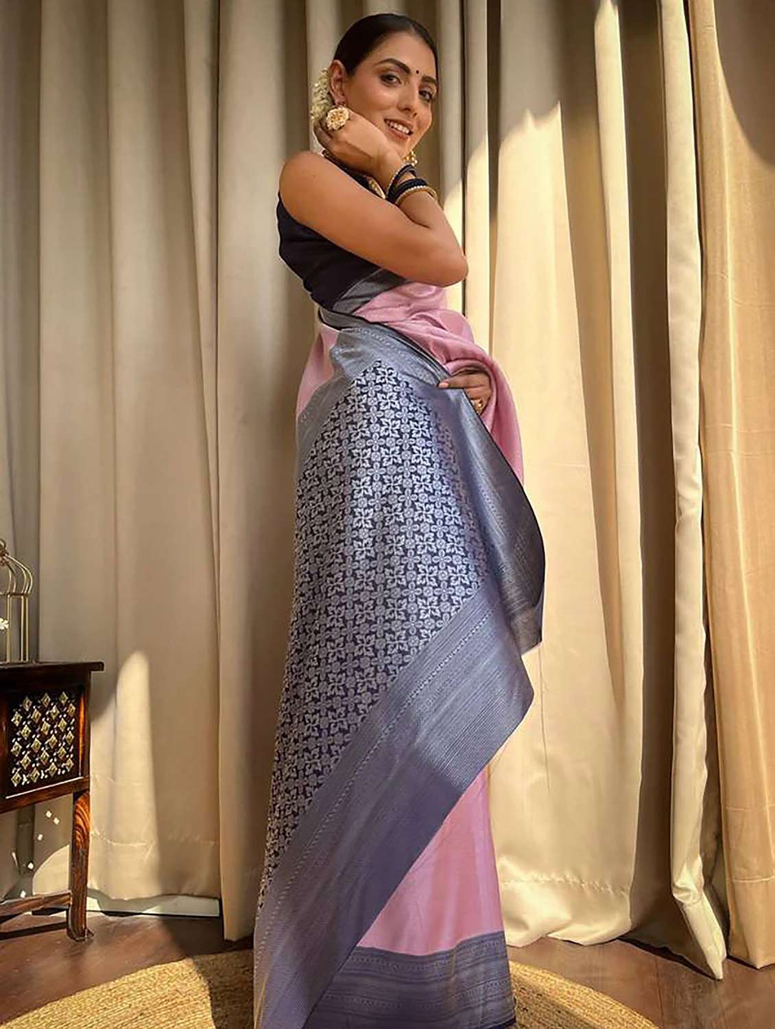 women self design banarasi saree - 22565954 -  Standard Image - 3