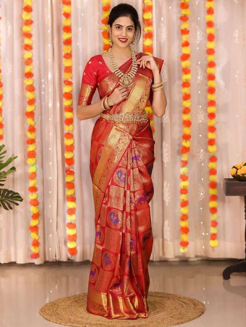 women self design banarasi saree
