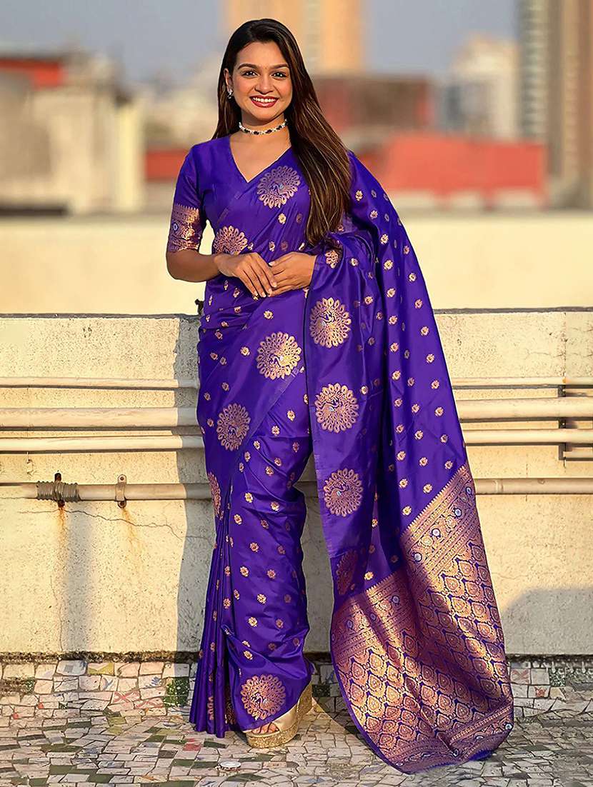 women self design banarasi saree
