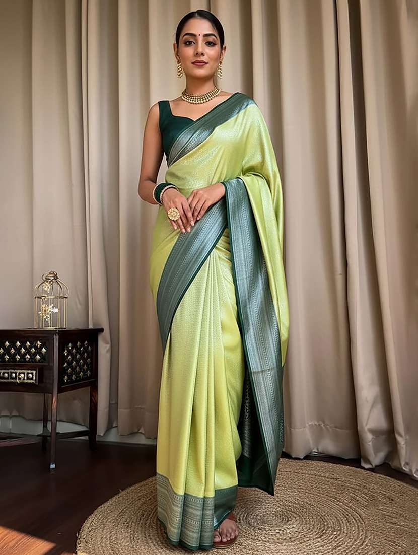 women self design kanjivaram saree with blouse