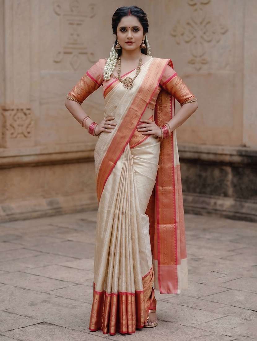 women self design kanjivaram saree with blouse