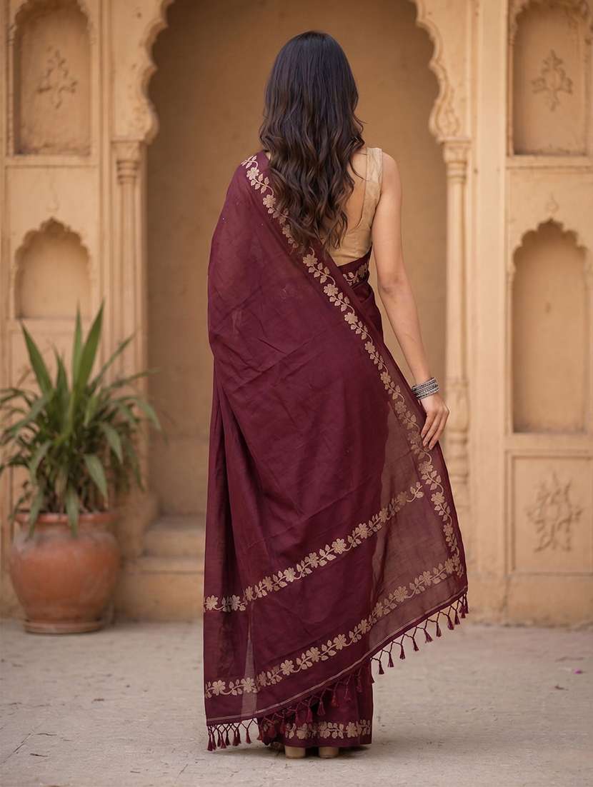 women solid with bordered saree with blouse - 22566402 -  Standard Image - 3