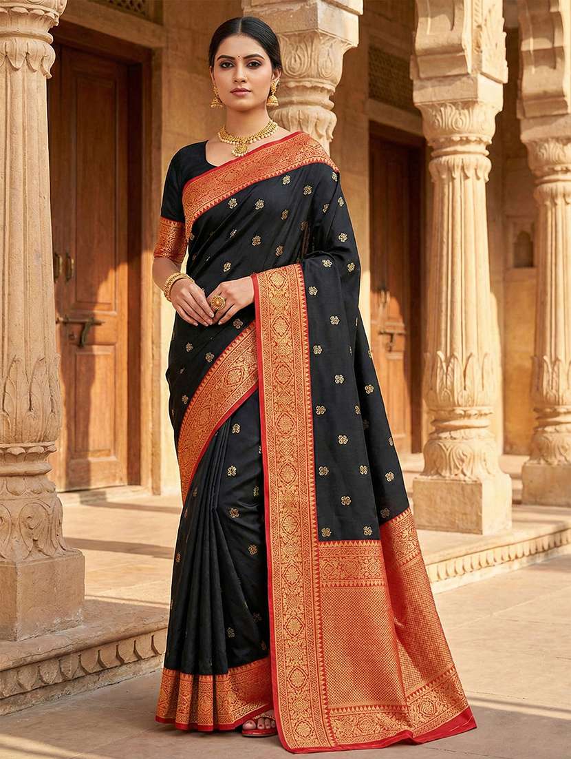 women self design banarasi saree with blouse