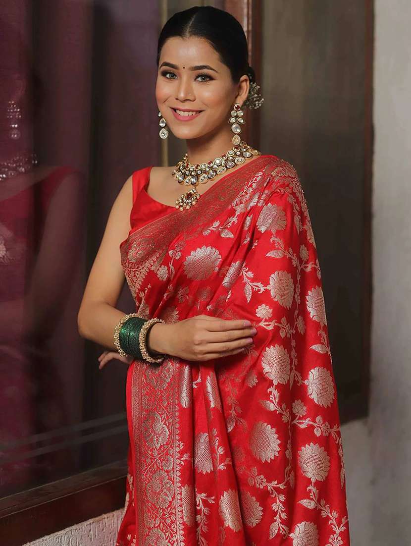 Women Self Design Banarasi Saree With Blouse - 22566452 -  Standard Image - 3