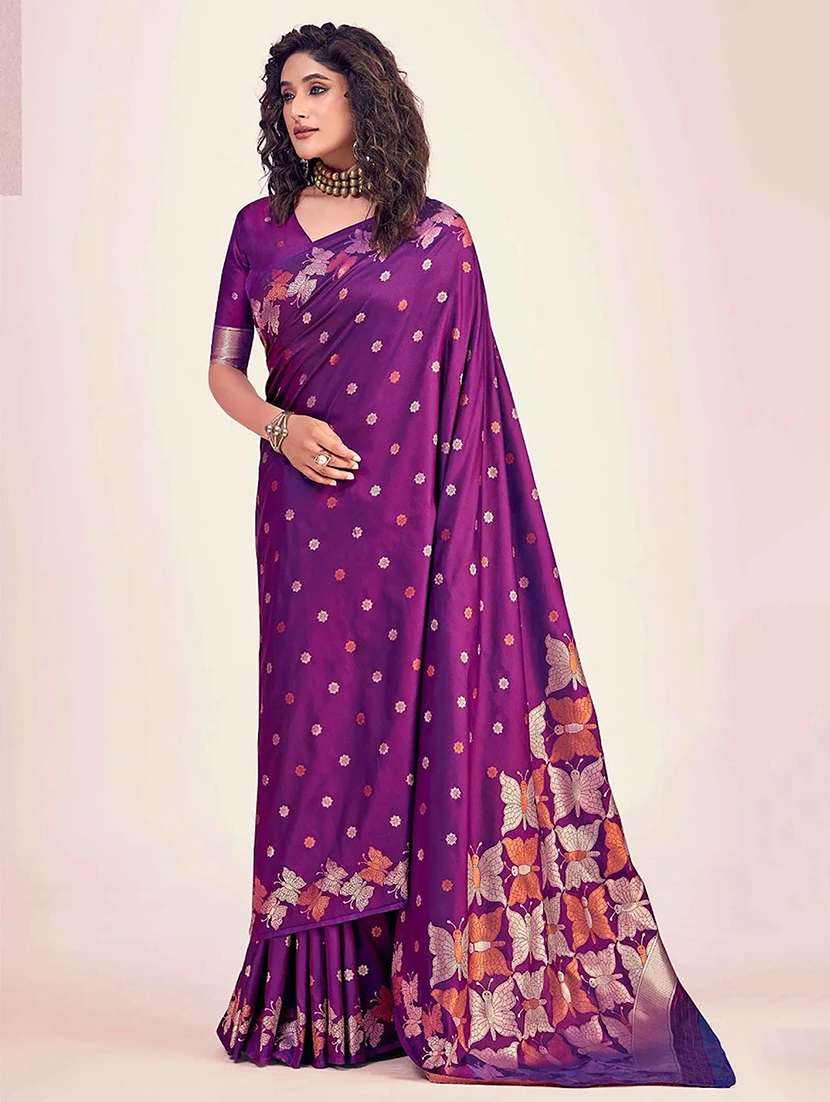 women self design banarasi saree with blouse