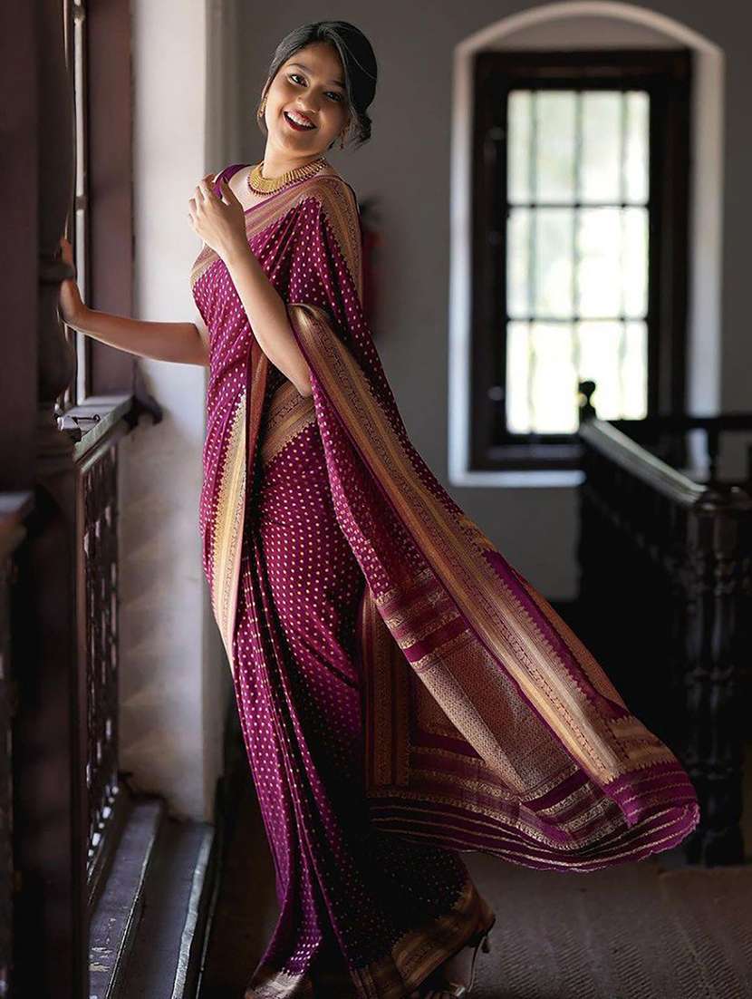 women self design banarasi saree with blouse - 22566826 -  Standard Image - 3