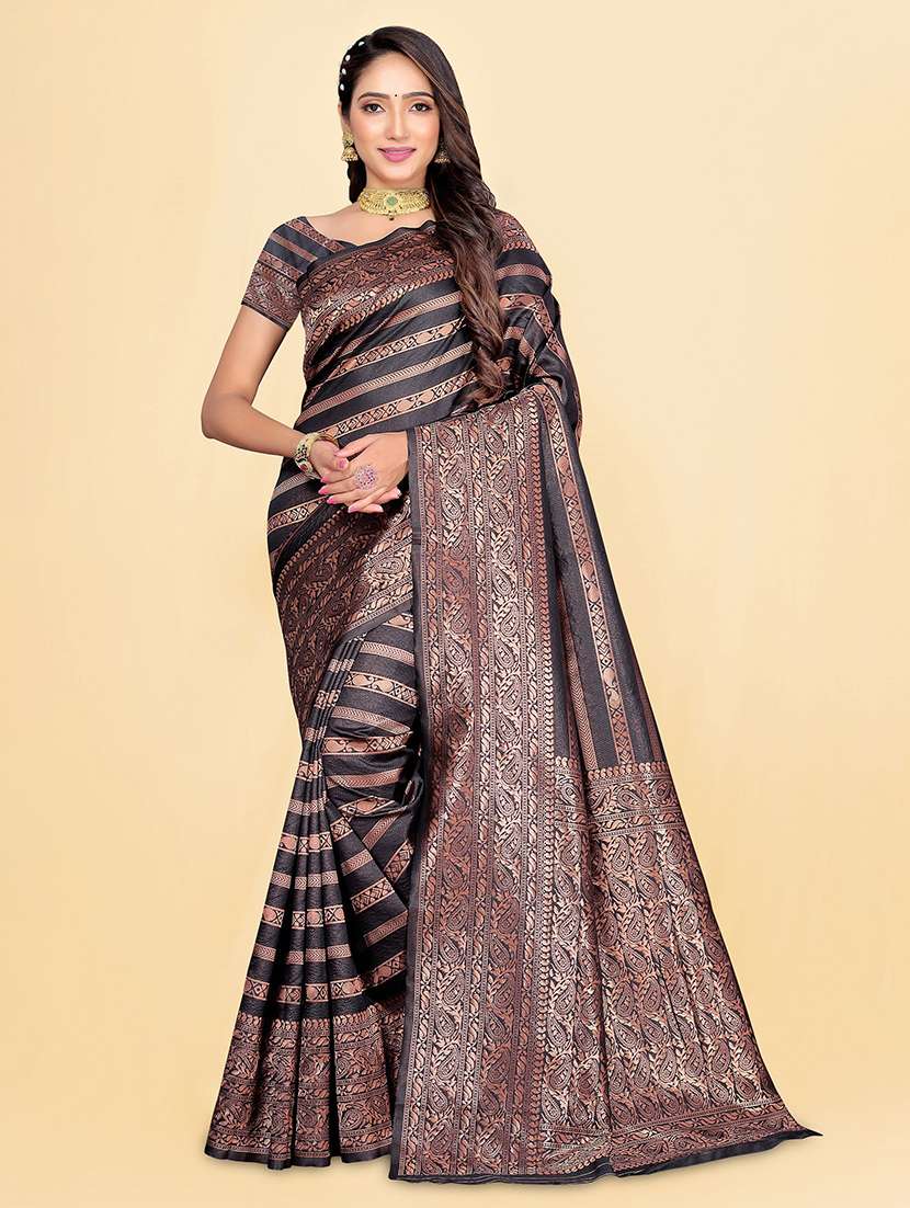 women self design banarasi saree