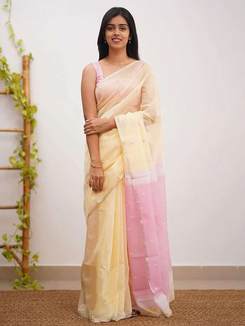 women self design handloom saree with blouse