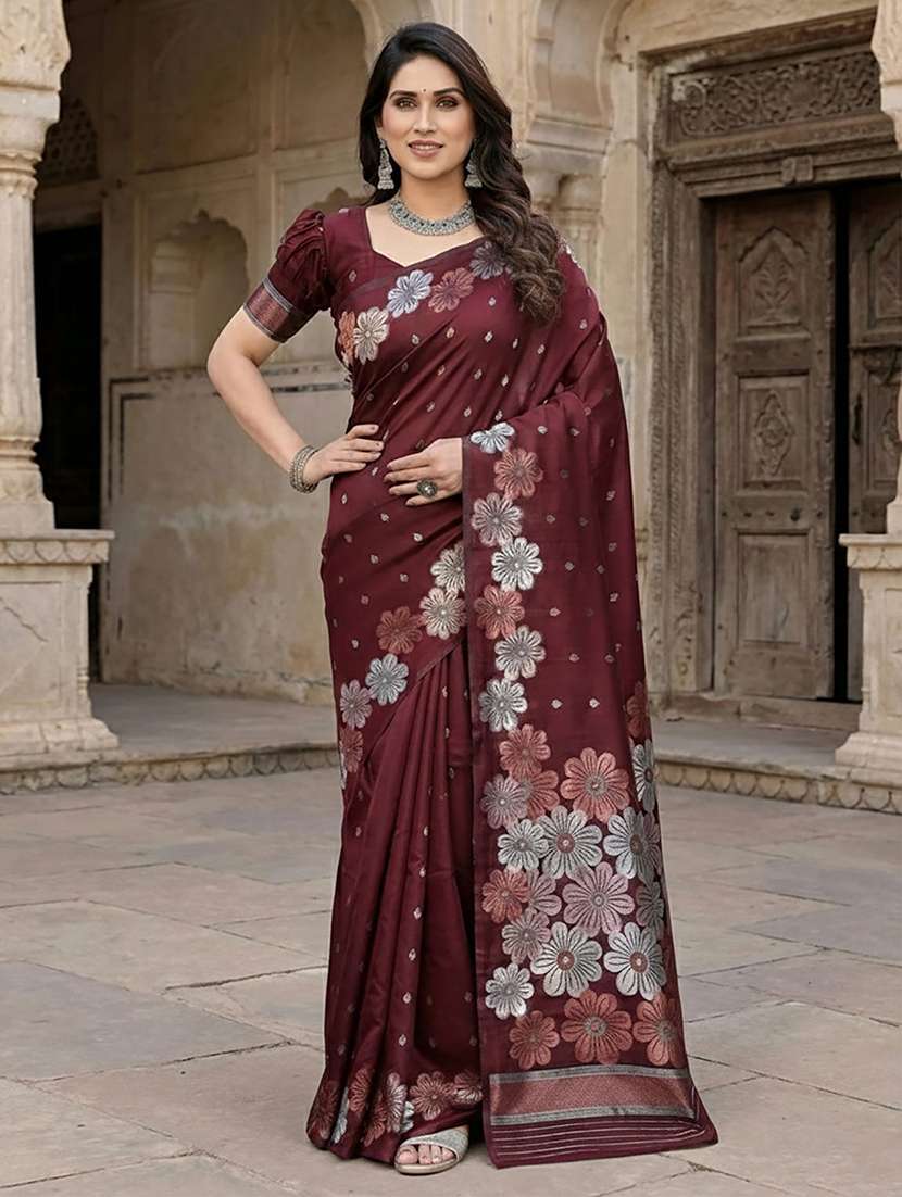 women self design banarasi saree with blouse