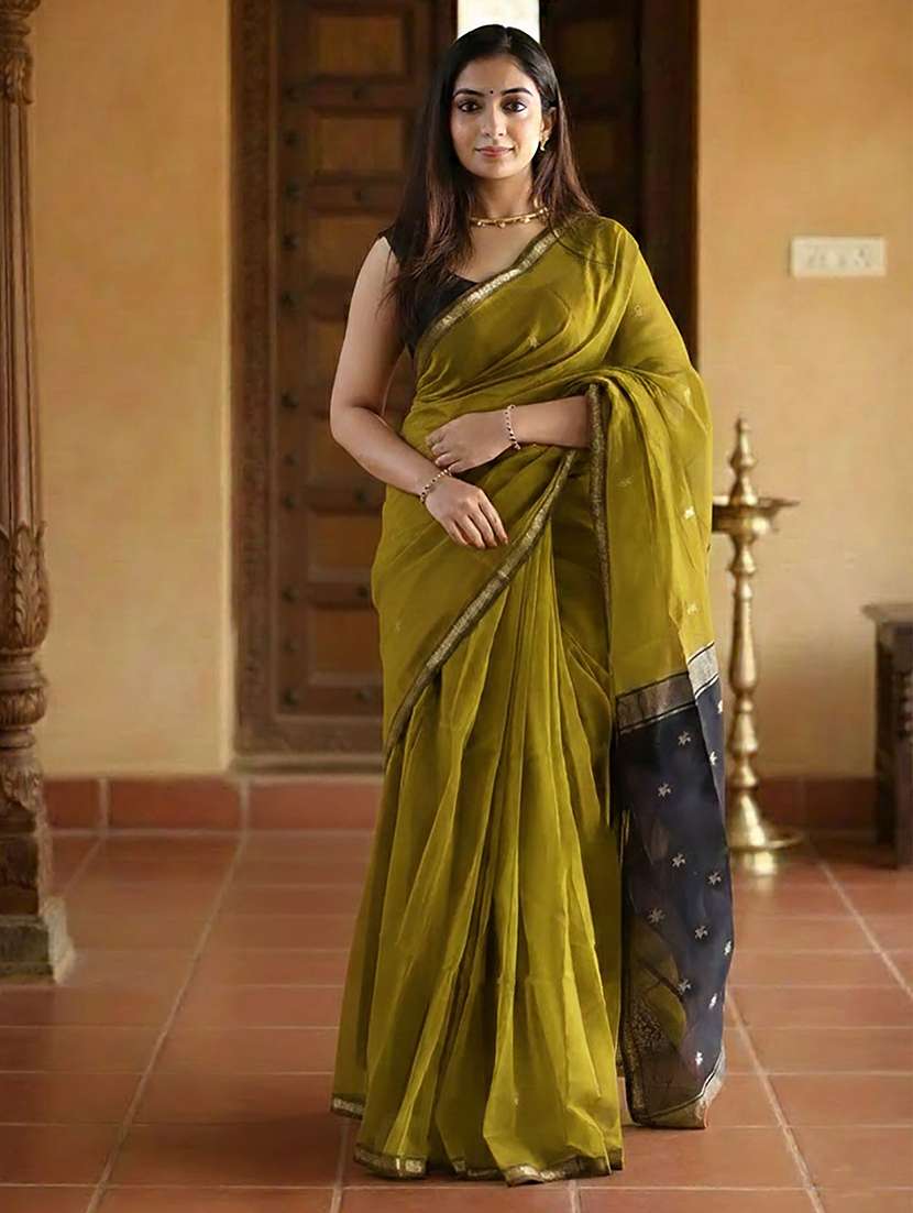 women self design southern silk saree with blouse