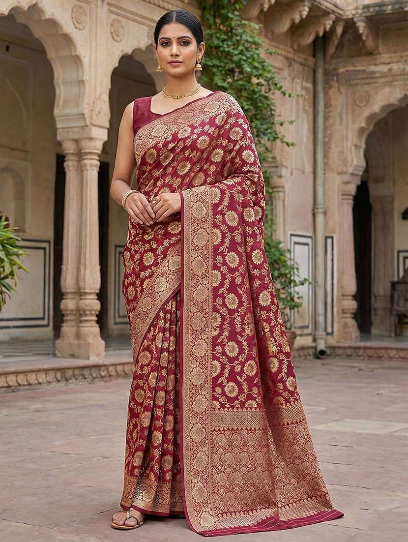 women self design banarasi saree