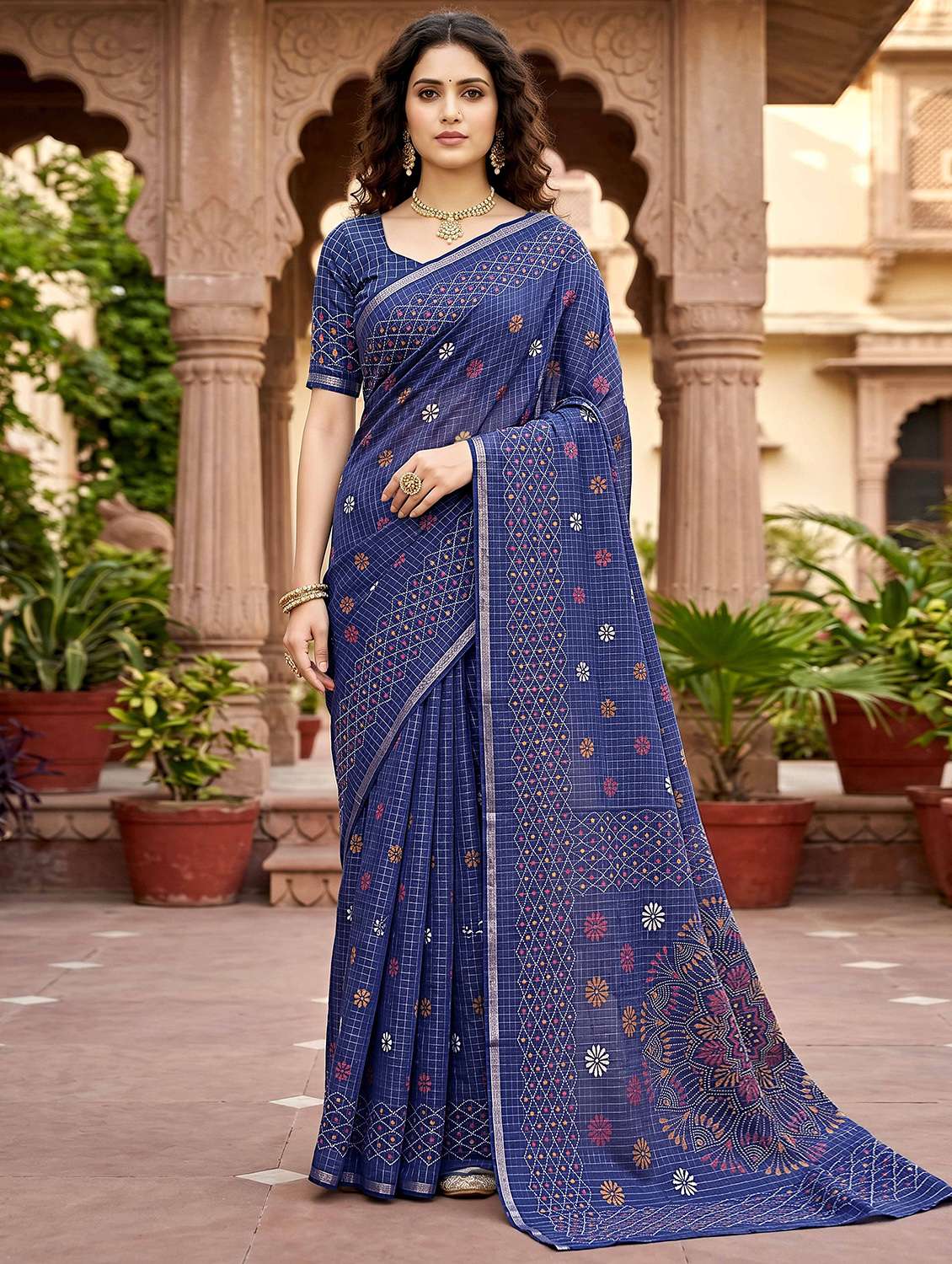 women printed casual wear saree with blouse