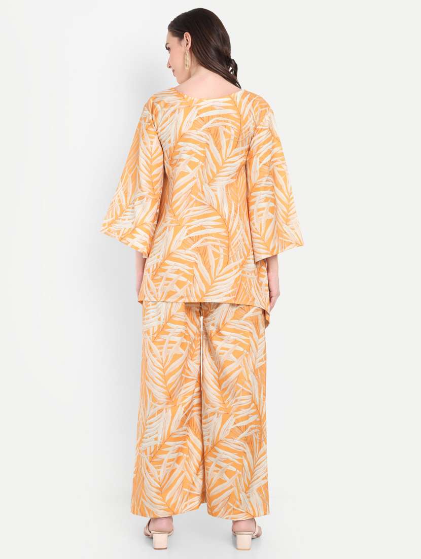 Women Printed Three Quarter Sleeves Ethnic Co-ord Set - 22567539 -  Standard Image - 5