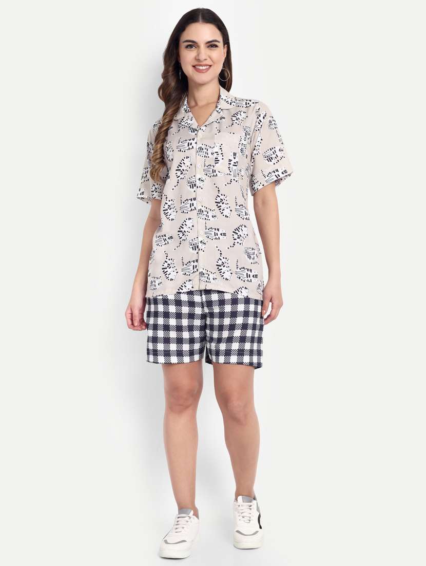 Women Printed Short Sleeves Shirt And Shorts Set - 22567562 -  Standard Image - 5