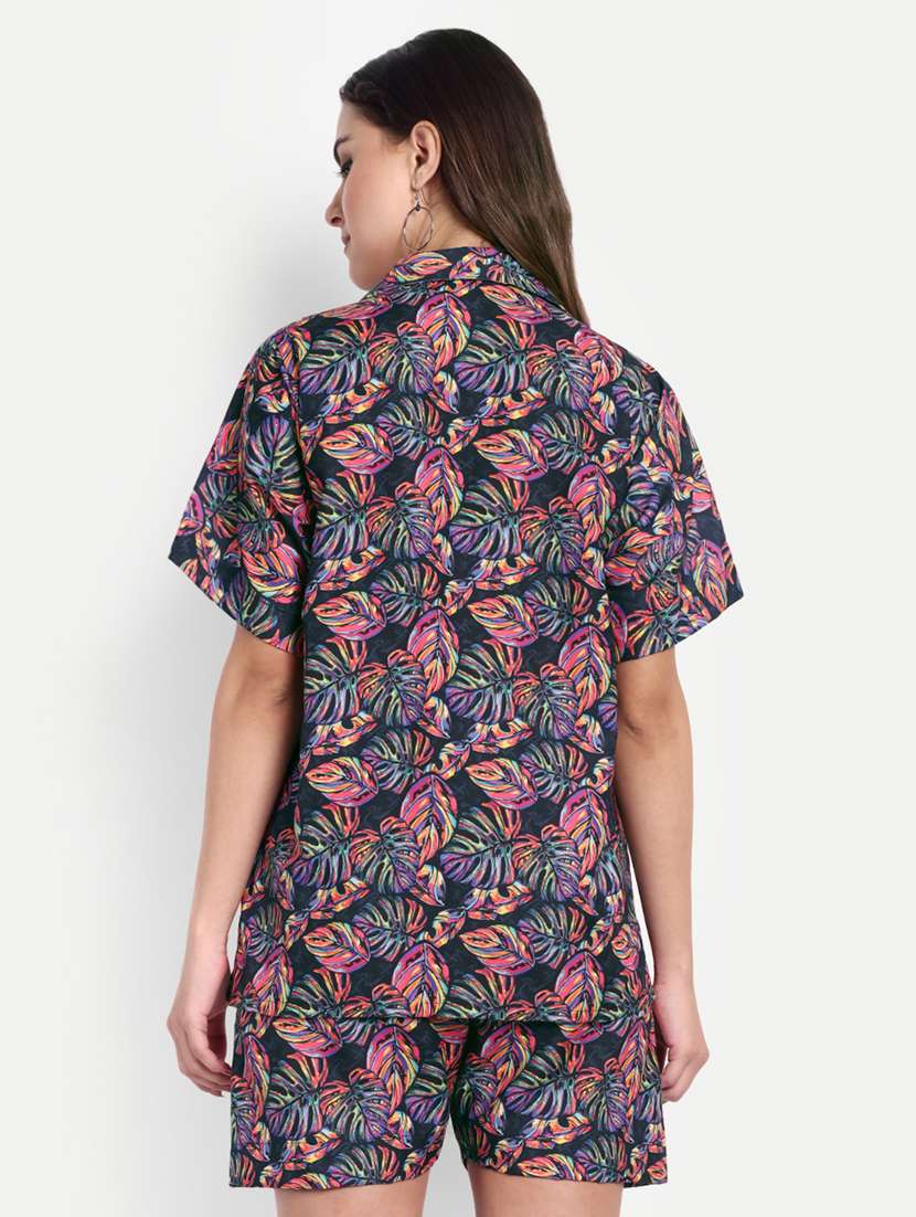 Women Printed Short Sleeves Shirt And Shorts Set - 22567564 -  Standard Image - 3