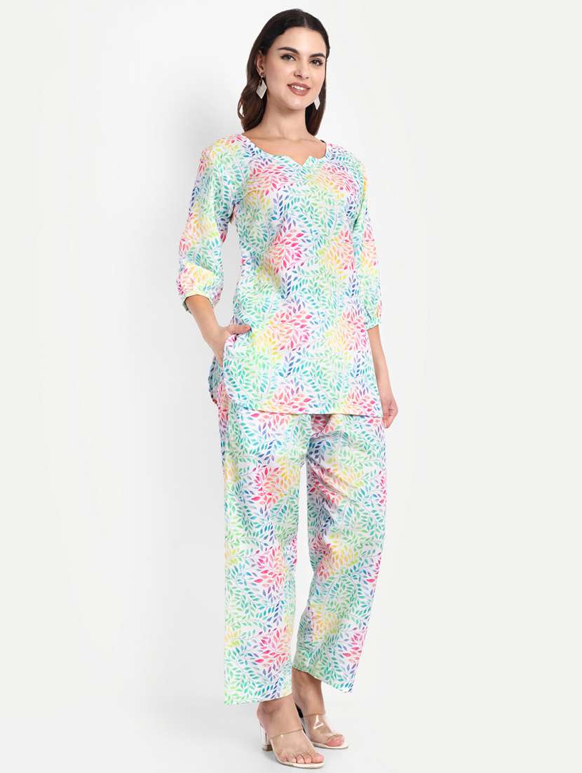 Women Printed Three Quarter Sleeves Ethnic Co-ord Set - 22567585 -  Standard Image - 3