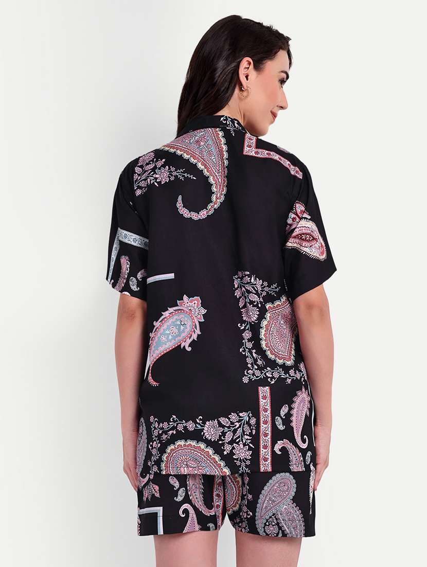 women printed short sleeves shirt and shorts set - 22567590 -  Standard Image - 3