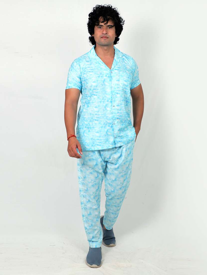 men printed short sleeves shirt and trouser co-ord set