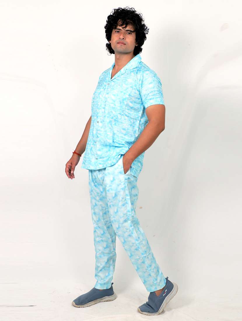 men printed short sleeves shirt and trouser co-ord set - 22567610 -  Standard Image - 3