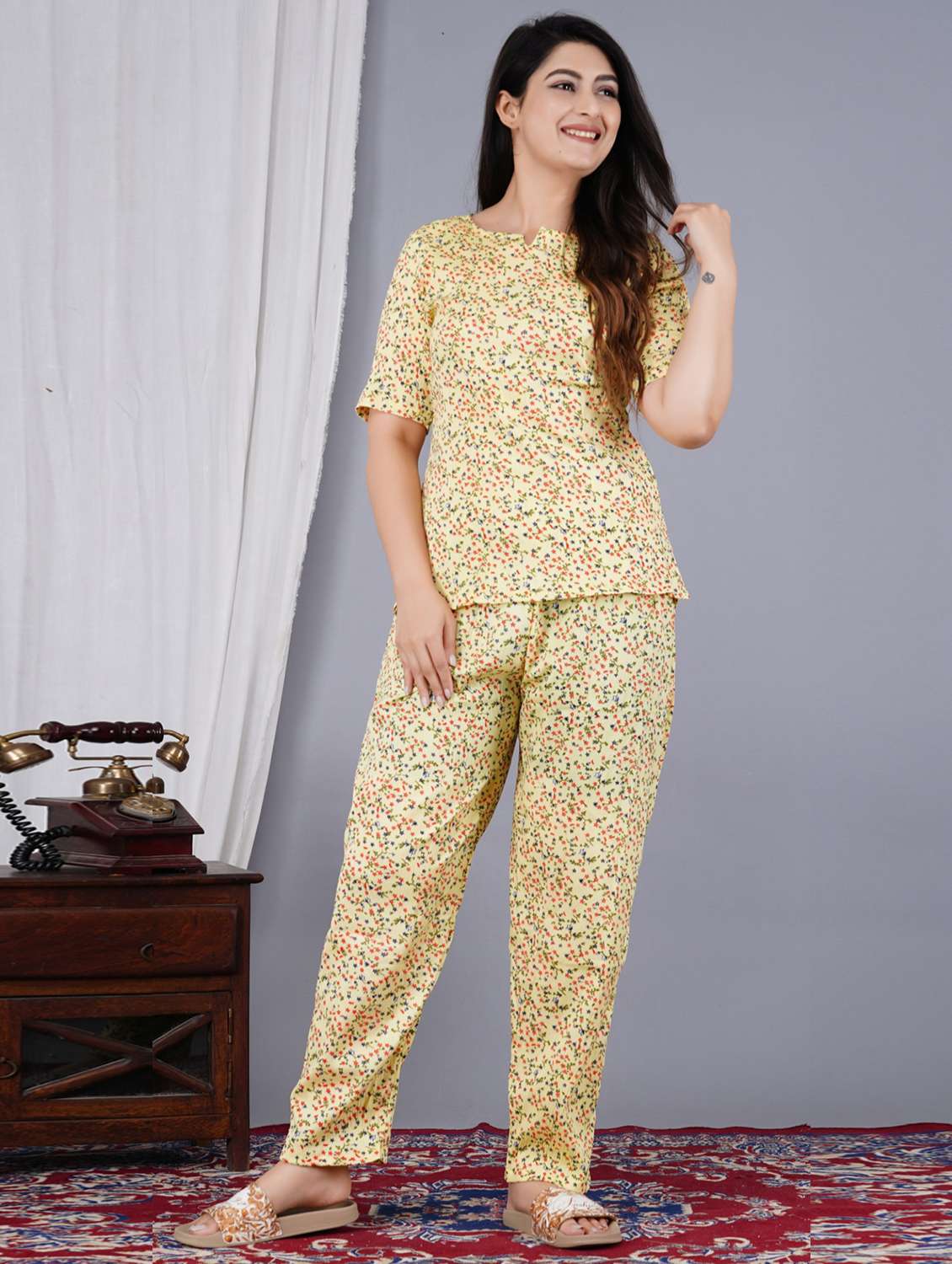 women printed short sleeves top and pajama set