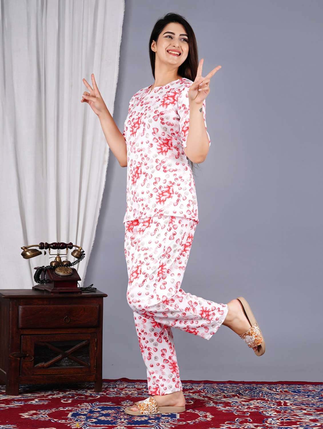 Women Printed Short Sleeves Top And Pajama Set - 22567657 -  Standard Image - 3