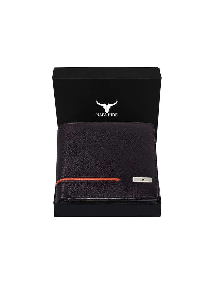 Bi-fold Black Leather Wallet With Card Slots And Zip Pocket - 22567731 -  Standard Image - 5