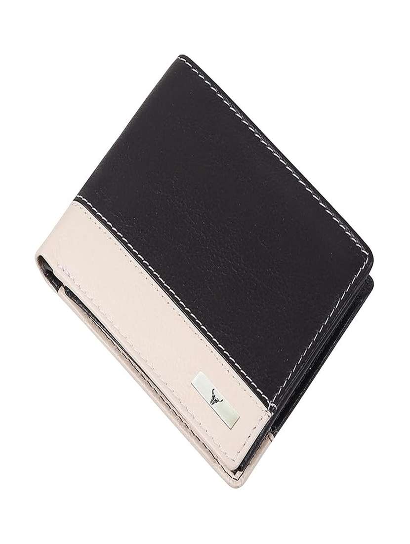 bi-fold leather wallet with coin pocket