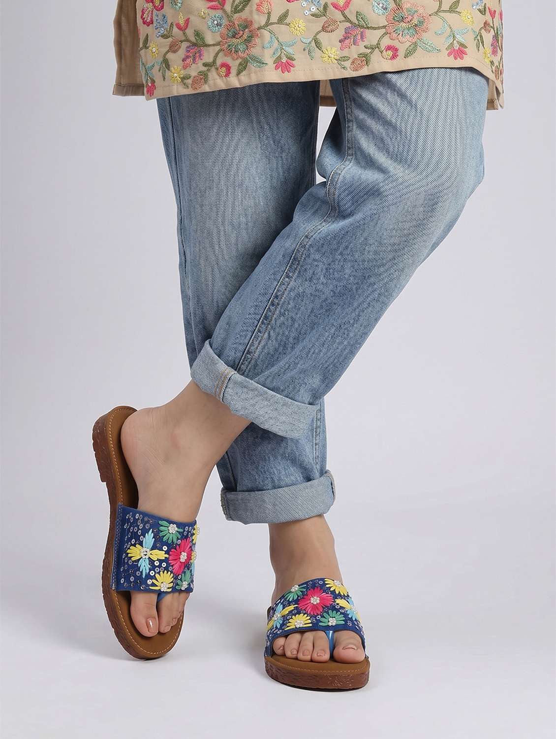 women embroidered toe separator flats - 22567790 -  Standard Image - 5