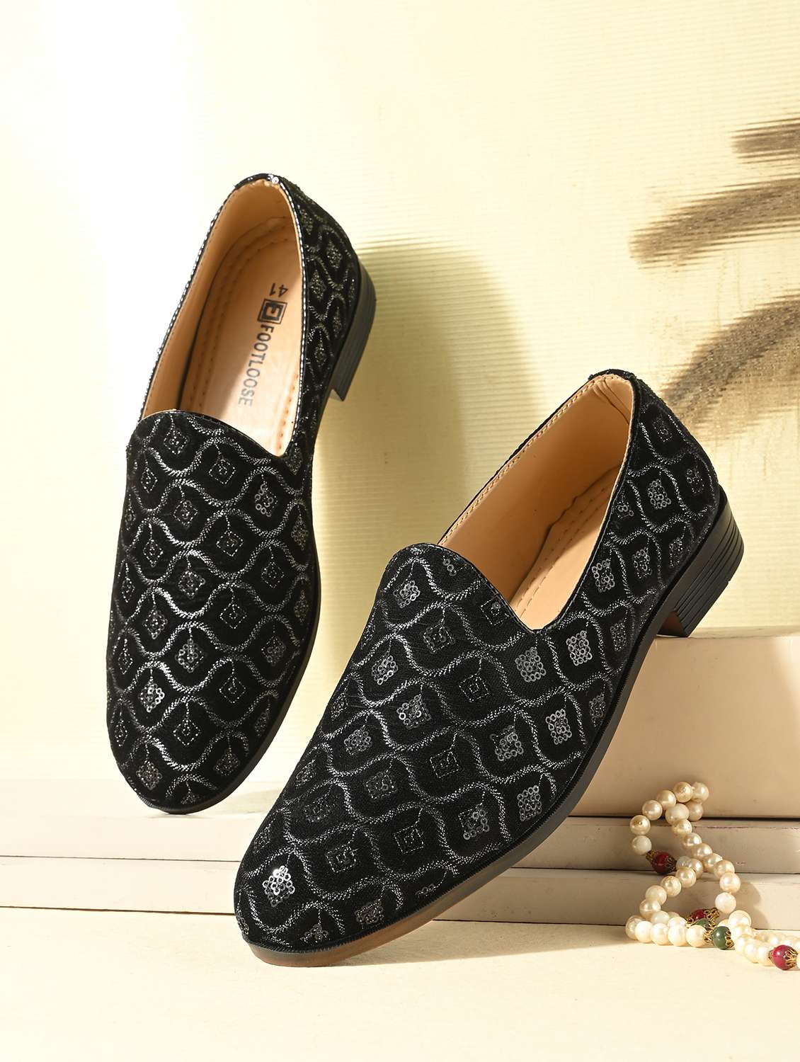 men black slip on mojari