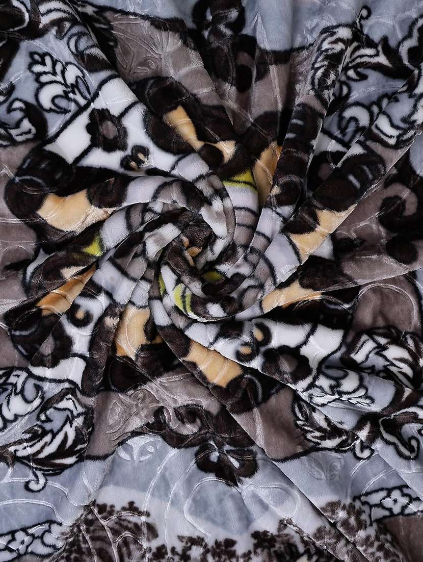 multi coloured printed double bed winter blanket  - 22568020 -  Standard Image - 3