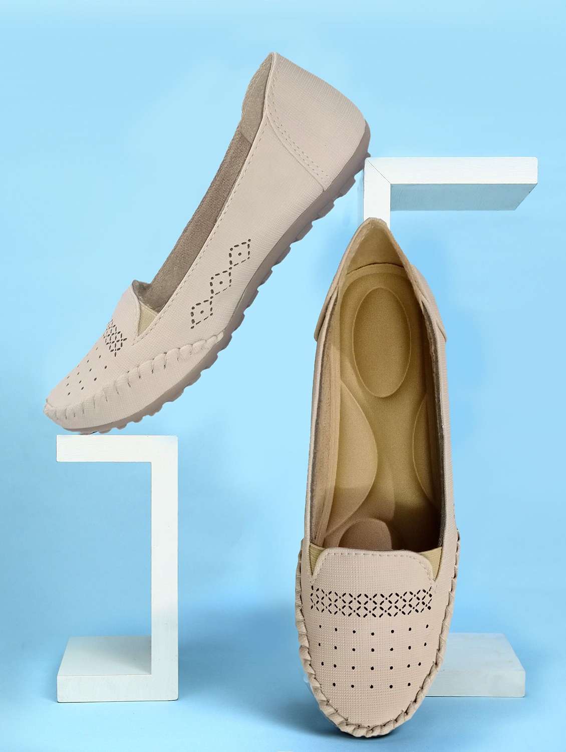 women cutwork detailed slip on ballerina