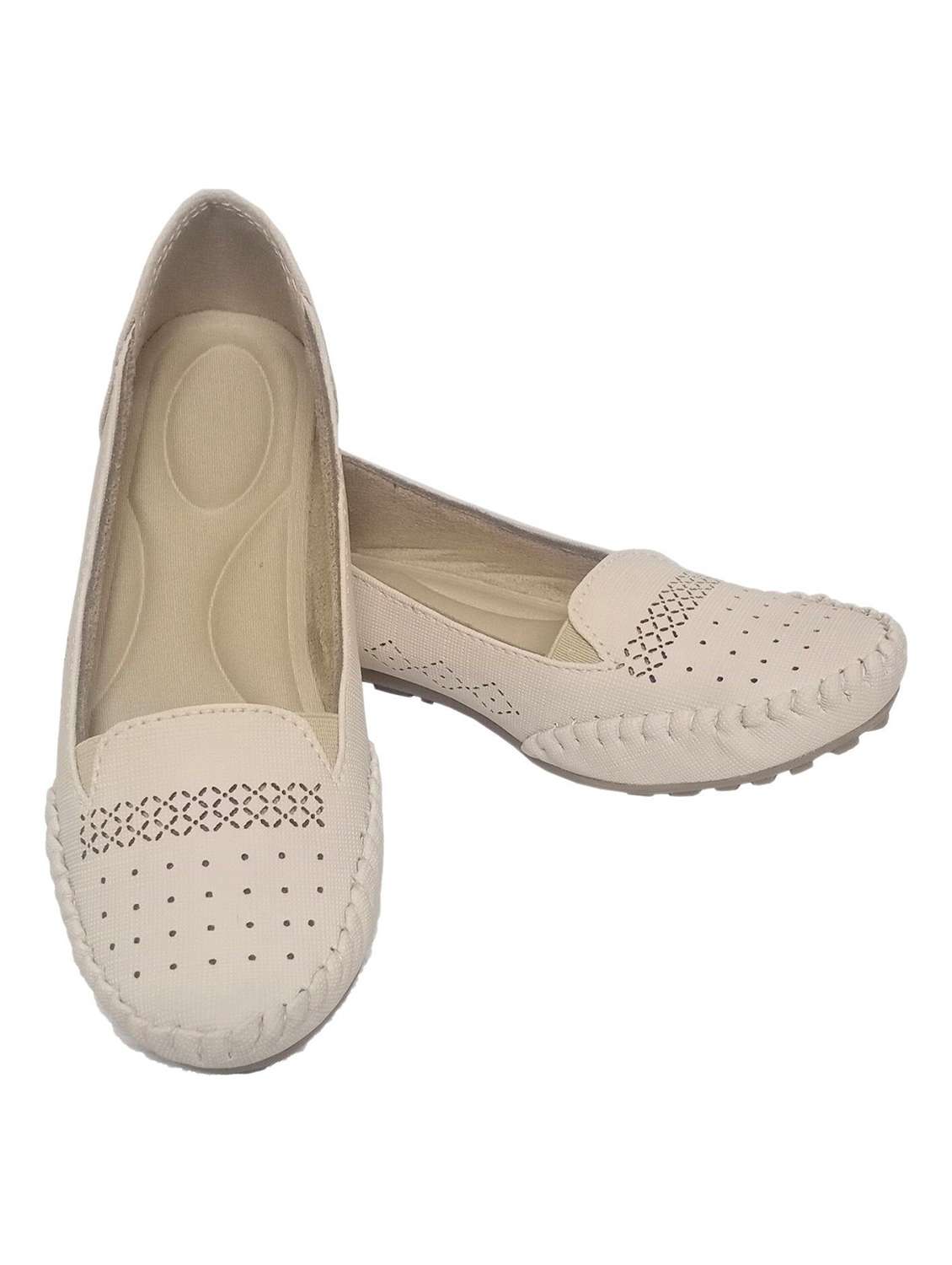 Women Cutwork Detailed Slip On Ballerina - 22568187 -  Standard Image - 3