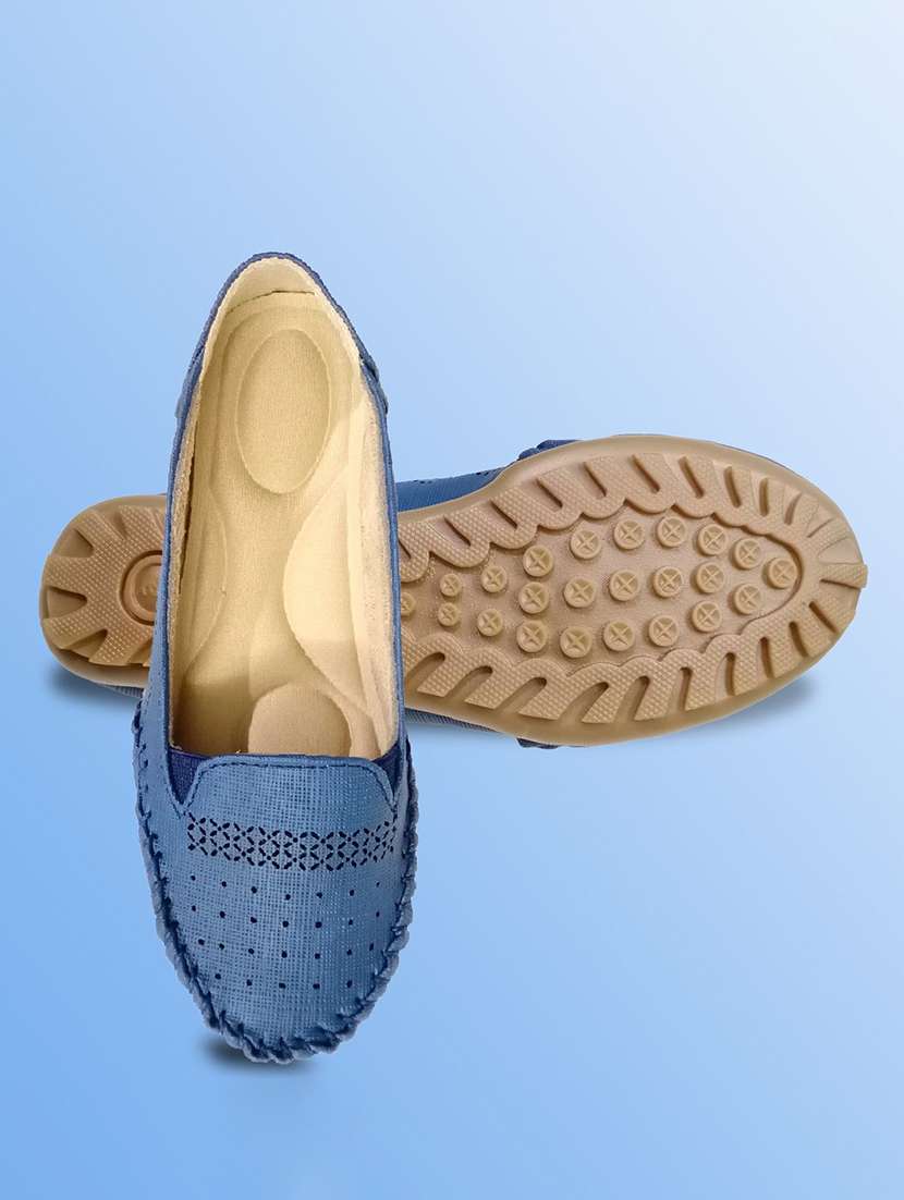 Women Cutwork Slip On Ballerina - 22568211 -  Standard Image - 3